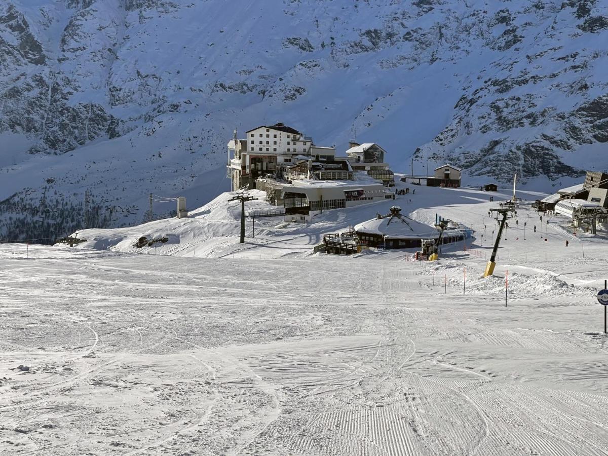 Lo Stambecco Hotel