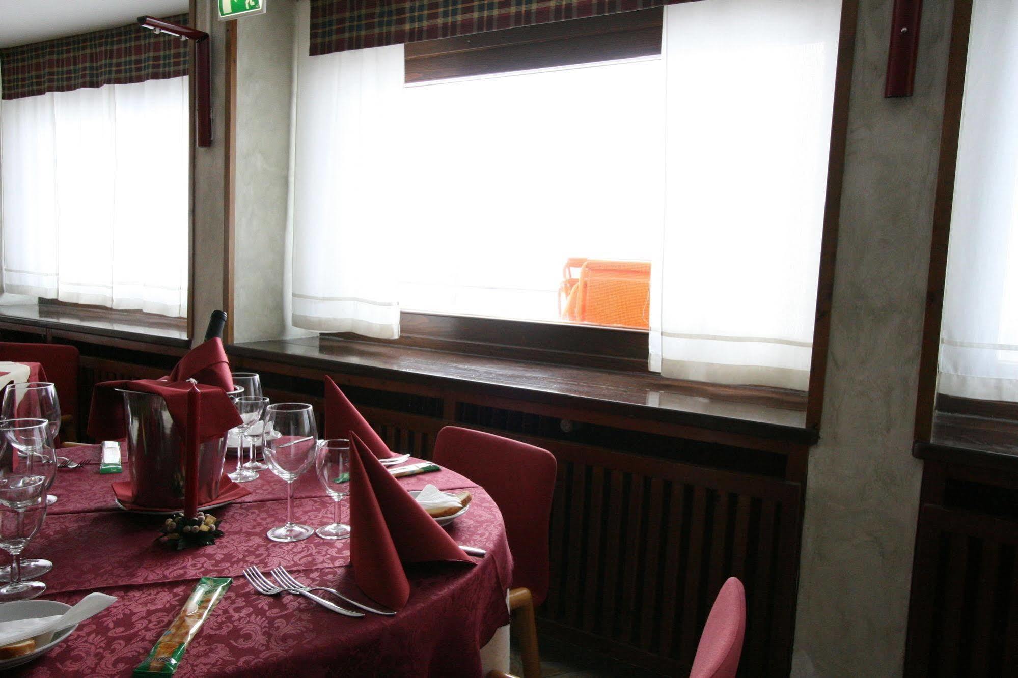 Lo Stambecco Hotel 3*
