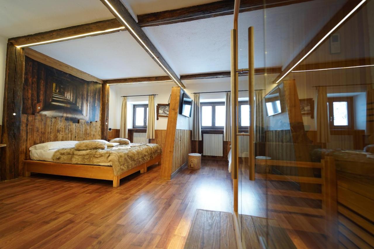 Hotel Lo Stambecco 3*